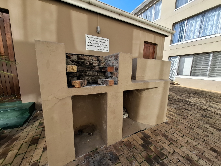 To Let 2 Bedroom Property for Rent in Diep River Western Cape